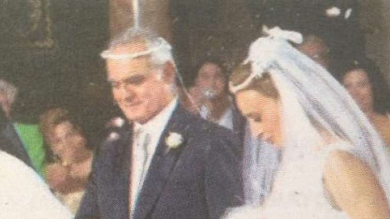 Ακης Τσοχατζόπουλος- Βίκυ Σταμάτη: Ο γάμος της χλιδής στο Παρίσι- Τα πρώτα ερωτήματα για τον βίο και την πολιτεία του  [εικόνες]