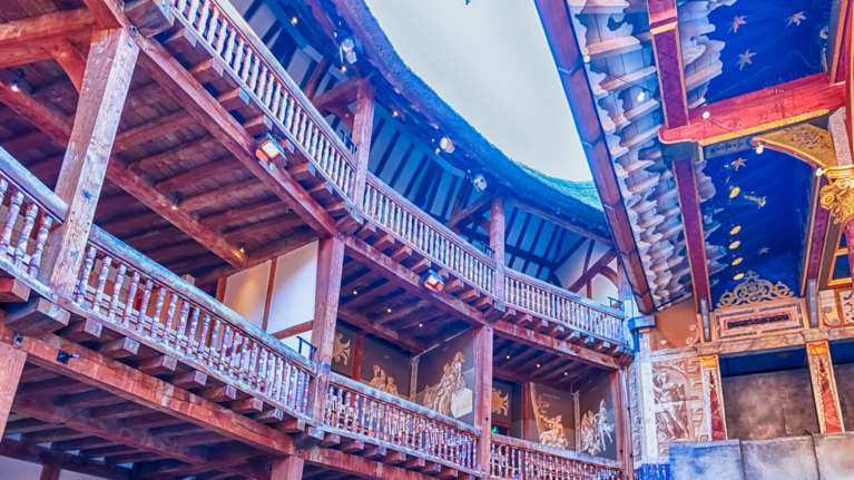 Μουσείο Σαίξπηρ: Επισκέπτες μεταφέρονται στο θεατρικό Λονδίνο του 16ου με τη βοήθεια της τεχνητής νοημοσύνης