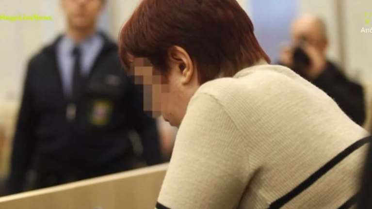 Ανατριχιαστικό: Πώς μια 32χρονη μητέρα έπνιξε τα τρία της μωρά με το πανάκι για τα σάλια - Σε 5 χρόνια στη Γερμανία