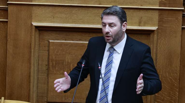 Ανδρουλάκης σε Μητσοτάκη: Χαρακτηρίζετε συλλήβδην φοροφυγάδες τους ελεύθερους επαγγελματίες