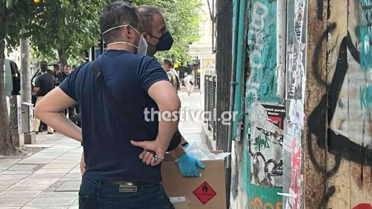 Θεσσαλονίκη: Επιχείρηση της ΕΛΑΣ για εκκένωση της &quot;Κατάληψης 111&quot; - Βρέθηκαν μαχαίρια και αλεξίσφαιρο