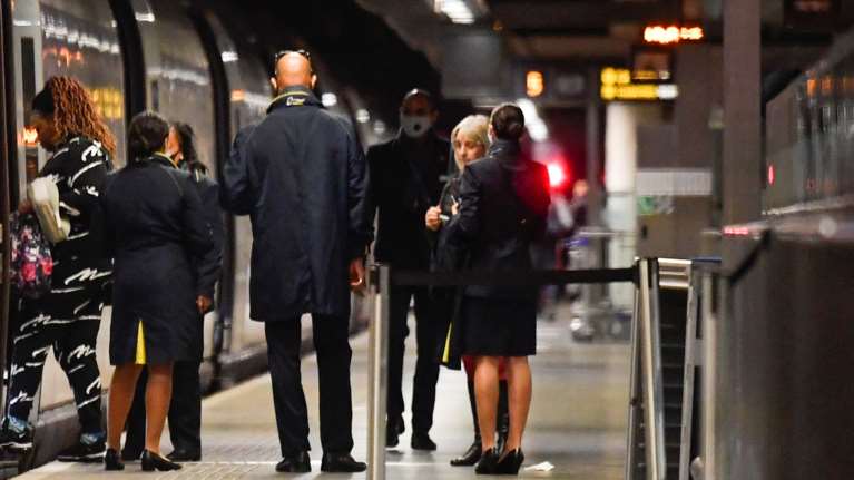 Brexit λόγω μεταλλαγμένου κορονοϊού - Η Ευρώπη κλείνει σύνορα, στοπ στις πτήσεις