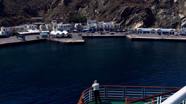 Στο λιμάνι της Σαντορίνης προσέκρουσε το &quot;Πρέβελης&quot;