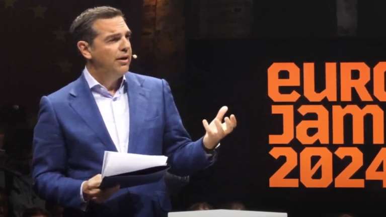 Αιχμές Τσίπρα: Η απάντηση στην άνoδο της ακροδεξιάς δεν είναι η μετα-πολιτική που επικεντρώνεται στο να "γίνεσαι viral"