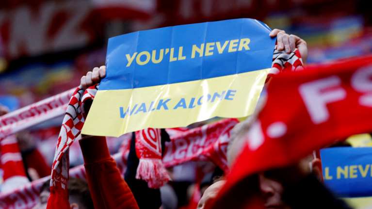 Ρωσία: Έπεσε "μαύρο" στα ματς της Μπουντσελίγκα μετά τα μηνύματα υπέρ της Ουκρανίας