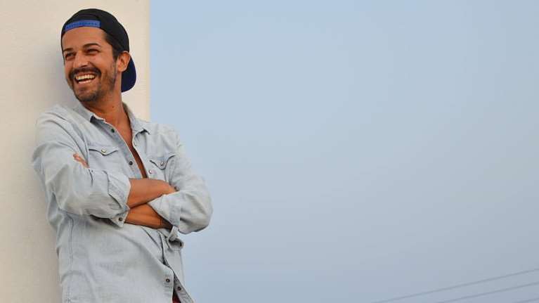 Νεκρός ο 32χρονος στυλίστας Νάσος Κάτρης: Τον αναζητούσε και τον βρήκε νεκρό η φίλη του