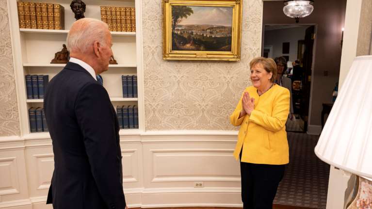 Συμφωνία Μπάιντεν - Μέρκελ για κοινό μέτωπο απέναντι σε Ρωσία και Κίνα