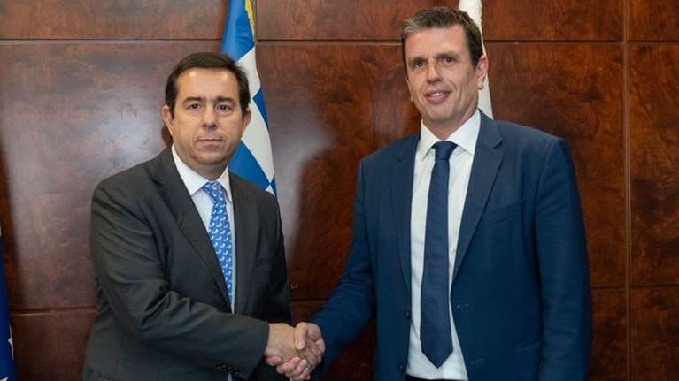 Συνάντηση Μηταράκη - Καιρίδη για το μεταναστευτικό