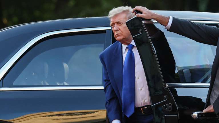 Επέβαλε την άποψή του ο Τραμπ στη Σύνοδο του ΝΑΤΟ - Ακριβαίνει ο εξοπλιστικός λογαριασμός για τα κράτη μέλη