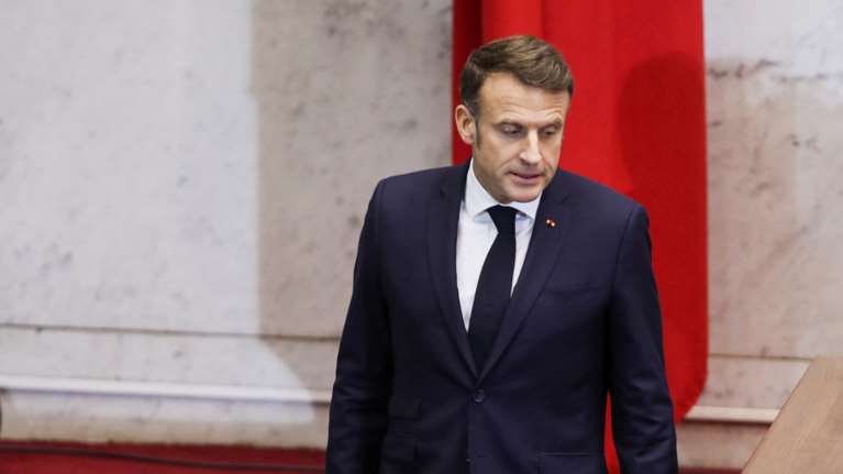 Εξαλλοι οι Γάλλοι για την &quot;ταπείνωση&quot; από το Politico: &quot;Δανείζονται πιο ακριβά από την Ελλάδα, χειρότερος πιστωτικός κίνδυνος&quot;