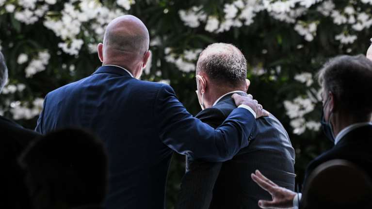 &quot;Συγχαρητήρια Μεβλούτ&quot;: Πώς η Αναντολού Εφές ένωσε Δένδια και Τσαβούσογλου