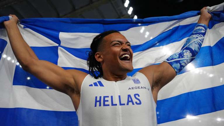 Εγραψε ιστορία ο Καραλής: Εκανε ατομικό ρεκόρ και πήρε το ασημένιο  στο Ευρωπαϊκό - &quot;Ένιωσα ότι με ξεμάτιασε όλη η Ελλάδα&quot;