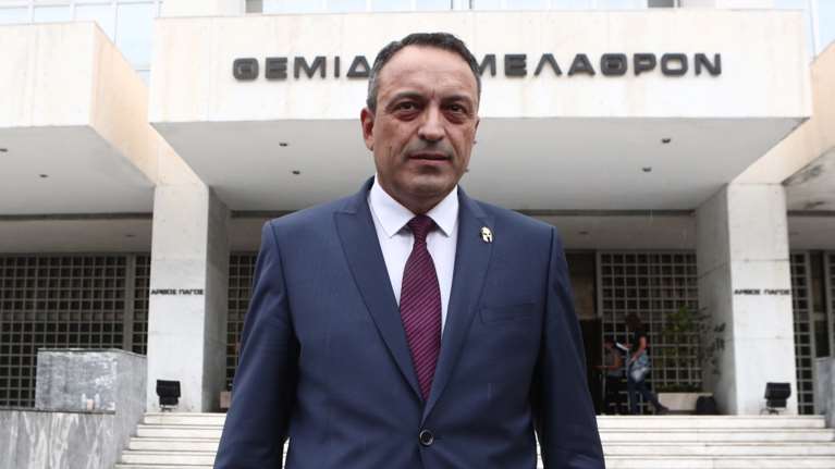Ξεκίνησε η δίκη των &quot;Σπαρτιατών&quot;¨: Ο Στίγκας &quot;τα γυρνάει&quot; για Greek Mafia μέσα στο κόμμα και Κασιδιάρη