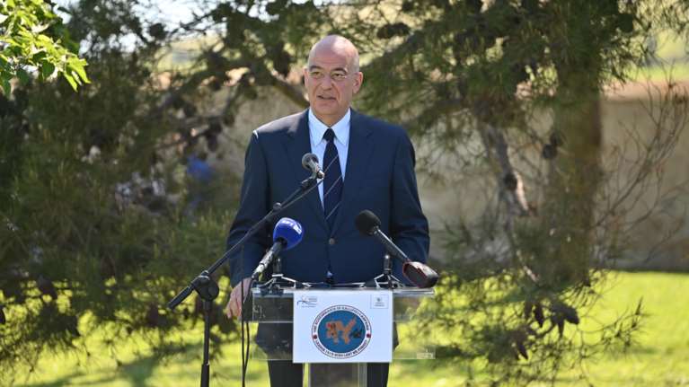 Δένδιας: Η Ελλάδα θα στείλει αντιαεροπορική συστοιχία Crotale στους Ολυμπιακούς Αγώνες - Δεν θα στείλουμε Patriot στην Ουκρανία