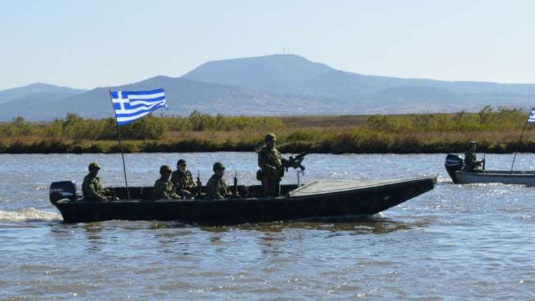 Πόλεμος προπαγάνδας από την Τουρκία για τον Έβρο: Καταγγέλλουν &quot;επεισόδιο&quot; με πυροβολισμούς - Διαψεύδει το ΓΕΕΘΑ