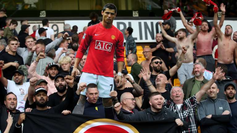 Ρονάλντο: Η φανέλα της  Μάντσεστερ Γιουνάιτεντ με το &quot;7&quot; σπάει τα ταμεία [εικόνα]