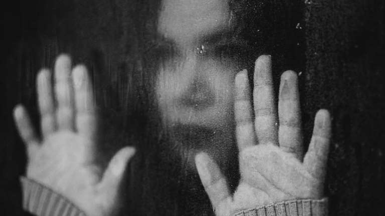 Κρήτη: 41χρονος τραυμάτισε με κατσαβίδι τη γυναίκα του - Αναζητείται από την αστυνομία