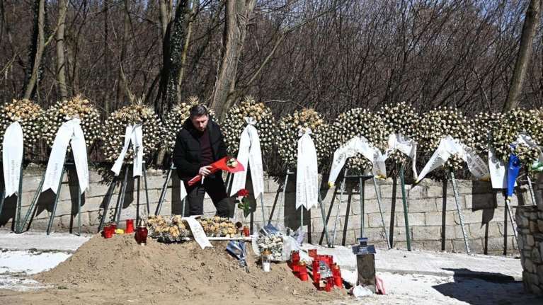 Ο Νίκος Ανδρουλάκης επισκέφθηκε την οικογένεια του Στάθη Τσιτλακίδη στη Δράμα [εικόνες]