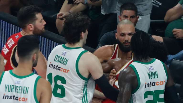 Στα ύψη οι τόνοι πριν τον τέταρτο τελικό Ολυμπιακού - Παναθηναϊκού: Παίζουν Φουρνιέ - Ναν - Οργισμένος ο Γιαννακόπουλος