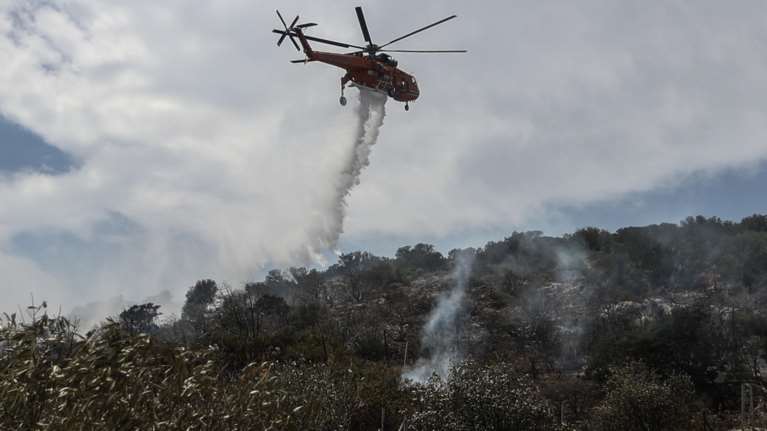 Υπό έλεγχο η φωτιά ξέσπασε στα Τέμπη