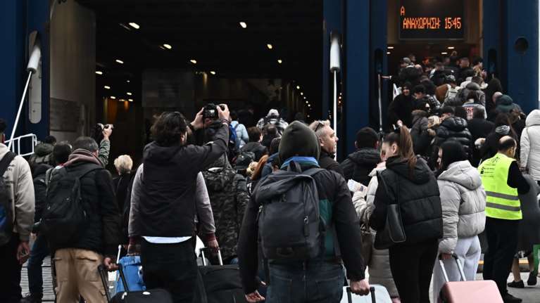 Τα πέντε Ρίχτερ στη Σαντορίνη μπορεί να μην ήταν ο κύριος σεισμός, τα μεγέθη ίσως ανέβουν κι άλλο - Οι εκτιμήσεις των ειδικών