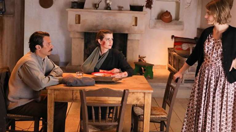 Άγριες Μέλισσες: Πρωταγωνίστρια της σειράς ανακοίνωσε την αποχώρησή της "Δεν γίνεται άλλο, μέχρι εκεί"