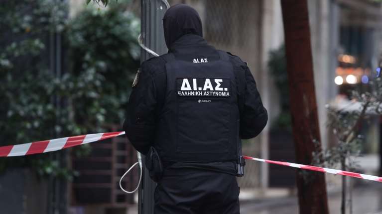 Φάρσα οι απειλές για βόμβα στις πρεσβείες Ισραήλ, Αιγύπτου, ΗΠΑ και στο κανάλι της Βουλής