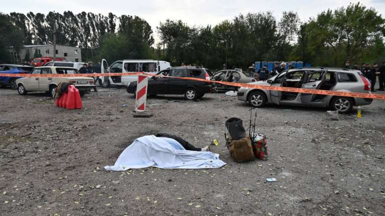 Φρίκη στην Ουκρανία: Ρωσική πυραυλική επίθεση σε κονβόι αμάχων στη Ζαπορίζια - 23 νεκροί [εικόνες - βίντεο]