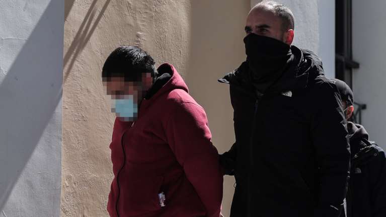 Στον εισαγγελέα ο 31χρονος &quot;Πάνος ερωτιάρης&quot; που βίασε τη 18χρονη μπέιμπι σίτερ [εικόνες]