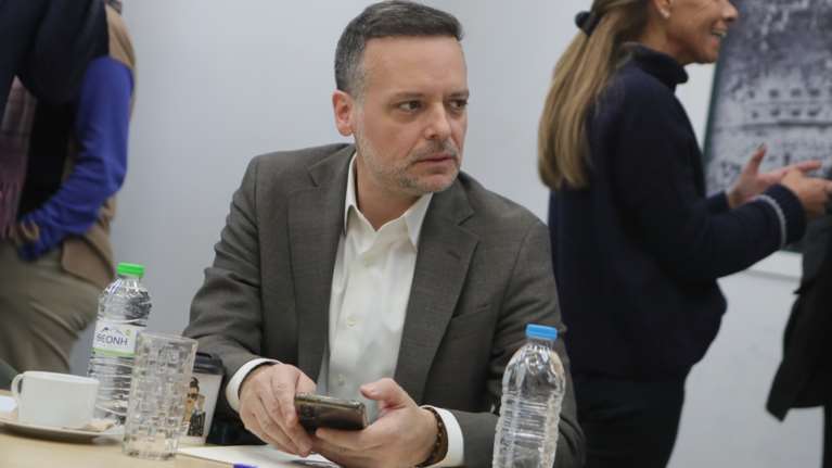 Νέα "πυρά" Δούκα: Η στρατηγική του ΠΑΣΟΚ απέτυχε - Να μην κουκουλώσουμε, αλλά να συζητήσουμε ό,τι μας καθηλώνει