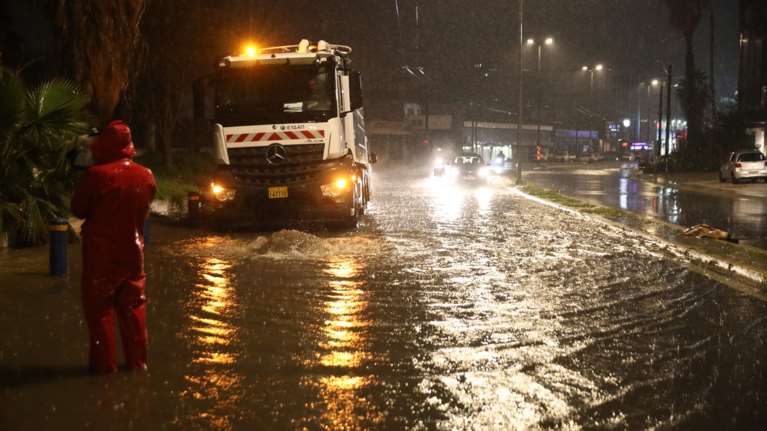 Ποιοι δρόμοι παραμένουν κλειστοί στην Αττική λόγω κακοκαιρίας