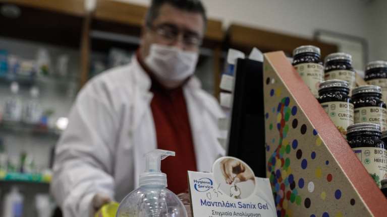 Fake news ΣΥΡΙΖΑ για τα self test: Ο &quot;φωτογραφικός&quot; διαγωνισμός για τη Siemens τελικά... δεν είχε Siemens