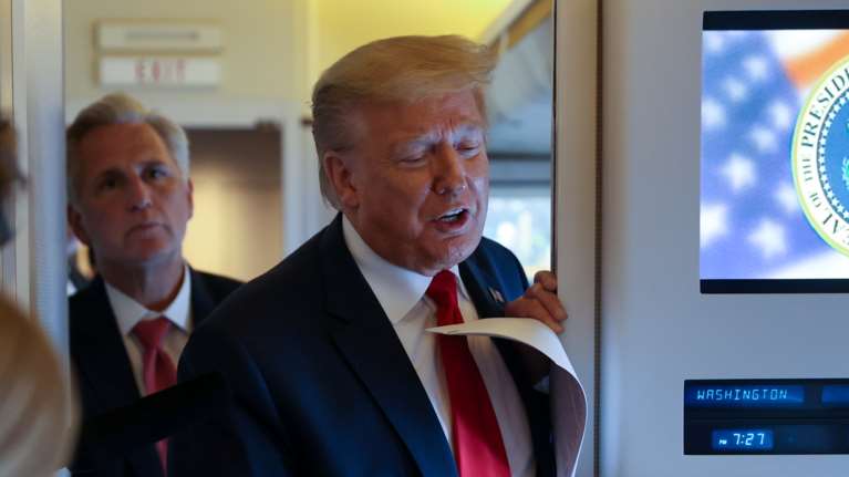 Ο Τραμπ ξέσπασε στους κυβερνήτες: Πρέπει να επιβληθείτε αλλιώς θα φαίνεστε σαν βλάκες [Ηχητικό]