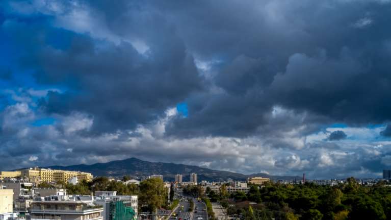 Κακοκαιρία: Τσουχτερό κρύο με ισχυρούς βοριάδες, καταιγίδες ακόμη και χαλάζι - Ποιες περιοχές θα "υποφέρουν"  [Χάρτες]