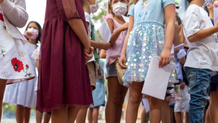 Πρώτο κουδούνι σήμερα για τους μαθητές χωρίς μάσκες και τεστ - Ολα όσα θα ισχύσουν τη νέα σχολική χρονιά