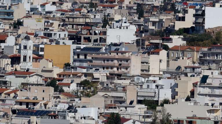 Ποιοι θα λάβουν άτοκα δάνεια για να ανακαινίσουν τα ακίνητά τους: Τα κριτήρια και ο αυστηρός κανόνας