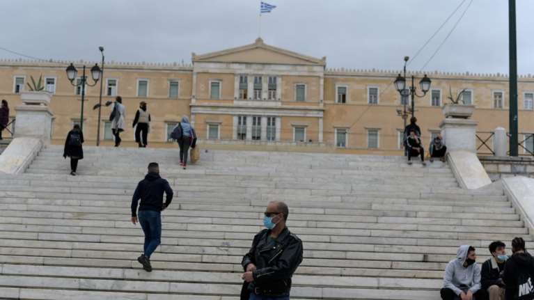 Προϋπολογισμος 2021: Ο κορονοϊός γυρίζει το ΑΕΠ 18 χρόνια πίσω - Πότε θα τελειώσει ο κύκλος της ύφεσης