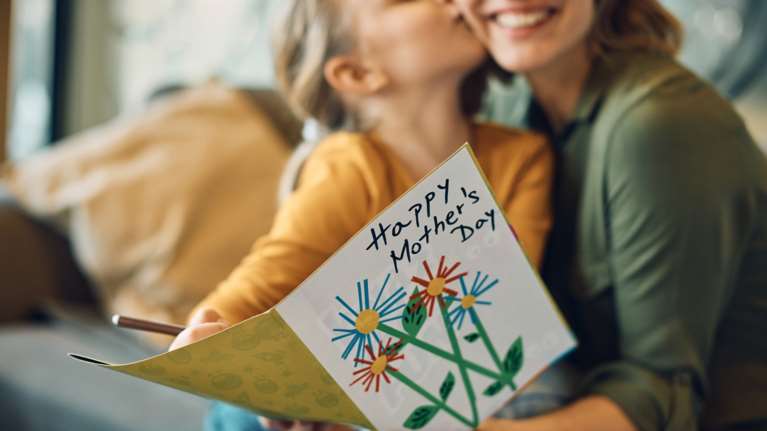 Πότε είναι φέτος η Γιορτή της Μητέρας