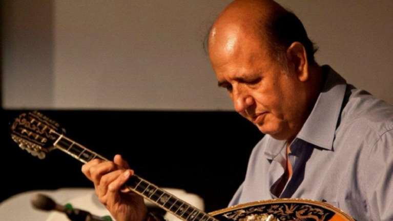Πέθανε ο δεξιοτέχνης του μπουζουκιού, Βαγγέλης Λιόλιος - Η καριέρα και οι μεγάλες συνεργασίες