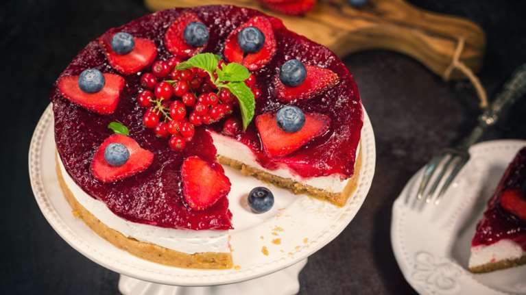 Εορτολόγιο: Ποια ονόματα γιορτάζουν σήμερα, Δευτέρα 17 Μαρτίου