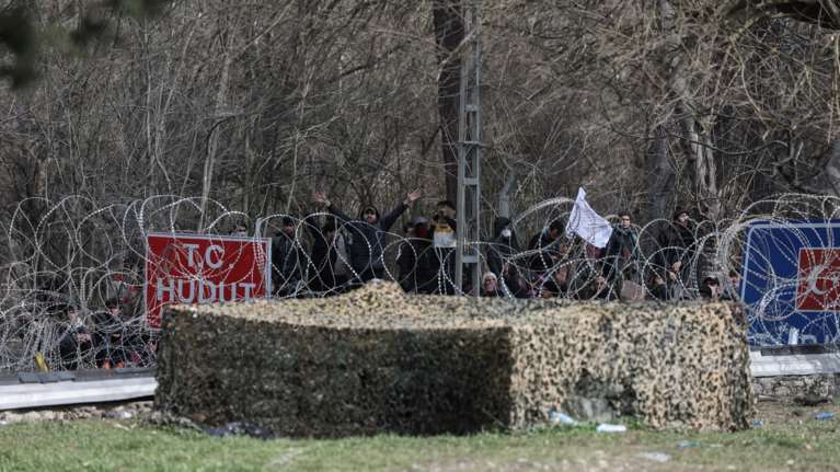 Εβρος: 1.500 Σύριοι προσπάθησαν να περάσουν μόνο χθες- Οργανωμένο σχέδιο της Τουρκίας