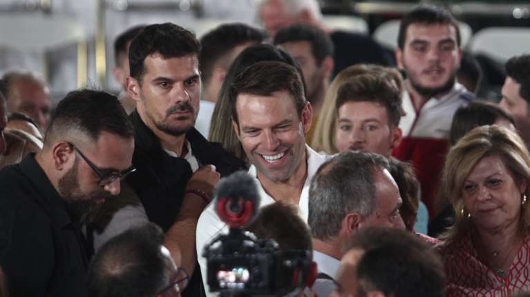 "Ο Στέφανος είναι απρόβλεπτος, γι'αυτό πρέπει να τον φοβούνται", λέει ο θείος του Κασσελάκη