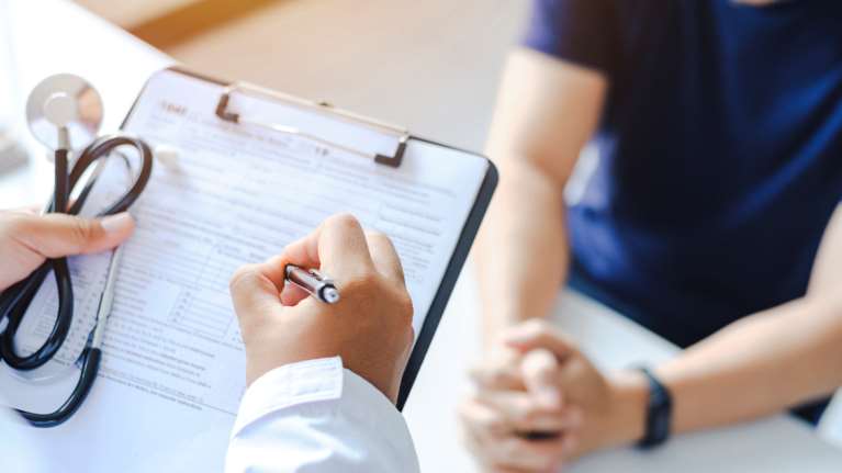 Προσωπικός γιατρός: &quot;Ποινή&quot; 10% στη συμμετοχή στα φάρμακα για όσους δεν εγγραφούν στο σύστημα - Τα αντικίνητρα