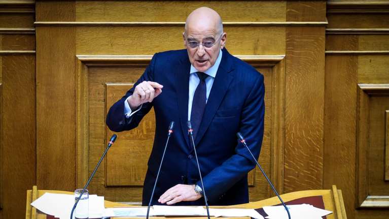 Νομοσχέδιο για τις Ένοπλες Δυνάμεις: Αναγκαία η μεταρρύθμιση για τη μετάβαση στη νέα εποχή, λέει η κυβέρνηση