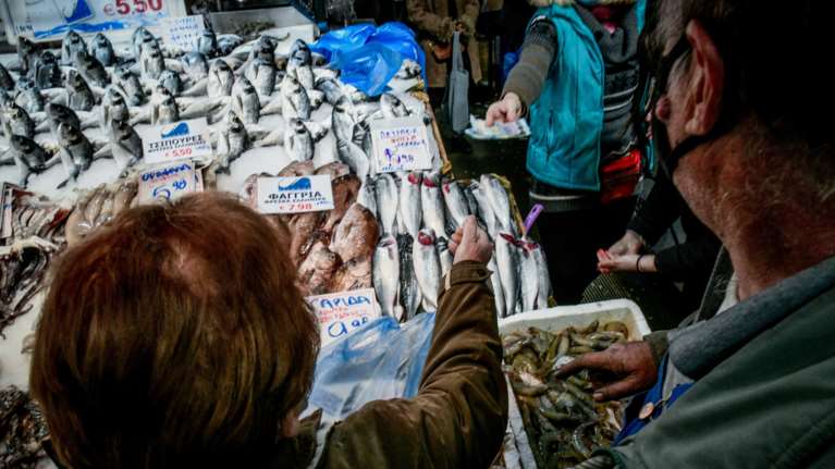 Καθαρά Δευτέρα: Ποια καταστήματα θα είναι ανοιχτά - Το ωράριο