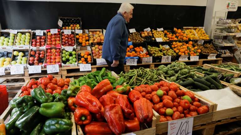 Η Ισπανία καταργεί τον ΦΠΑ σε βασικά είδη διατροφής - Βοήθημα 200 ευρώ στις πιο φτωχές οικογένειες