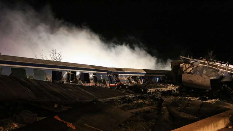 Κυβερνητικές πηγές απαντούν για το &quot;μοντάζ στα Τέμπη&quot;: &quot;Η Δικαιοσύνη έχει στα χέρια της αυτούσιο το υλικό&quot;