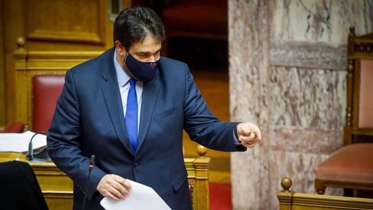 Λιβάνιος: &quot;Η φωτογραφία του κ. Τσίπρα από το κότερο, πότε έπαιξε στην ΕΡΤ;&quot;