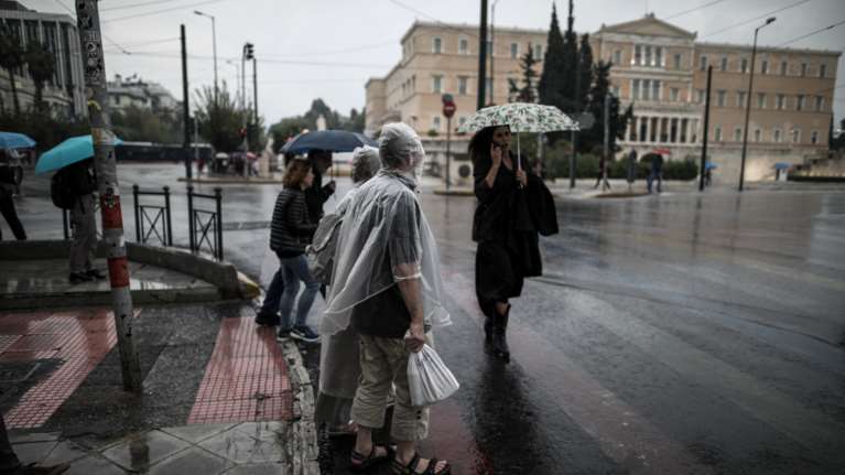 Αλλάζει το σκηνικό του καιρού από την Πέμπτη: Ερχονται βροχές και καταιγίδες