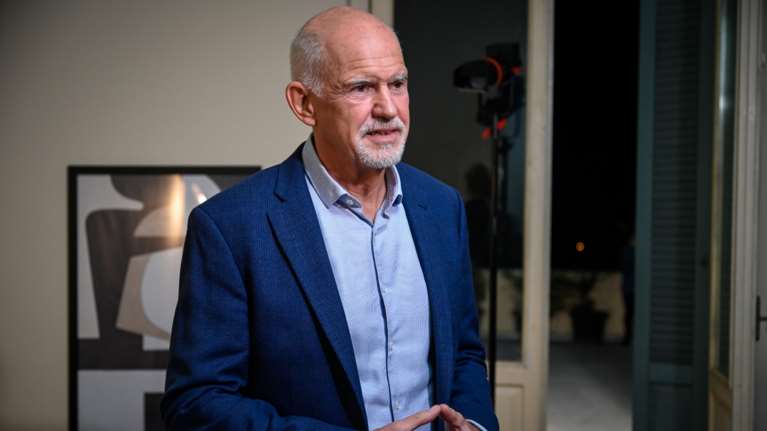 Νέα επίθεση Παπανδρέου σε Ανδρουλάκη: &quot;Είναι άκαπνος - Αν εκλεγεί, θα γίνεται πάρτι στη Βουλή&quot; [Βίντεο]